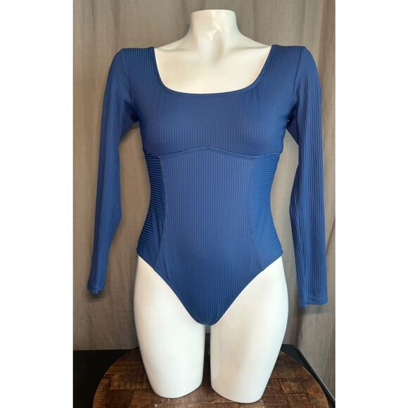 Celebrity Pink storm blue Bodycon Surf Suit L/S One Piece Size medium (7-9) - Picture 5 of 14